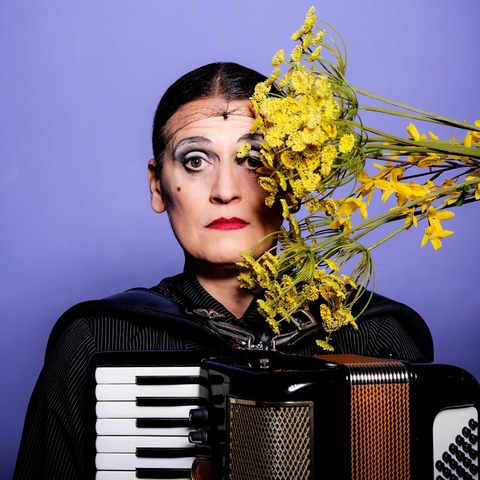 Carmela De Feo! - gro! blond! erfolgreich! - Celle - 19.11.2027 20:00