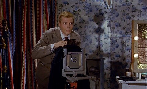 PEEPING TOM - Braunschweig - 11.11.2025 22:45