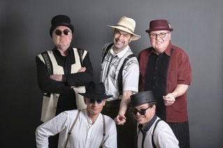 Die Zydeco Playboys erffnen das Freiburg Blues Festival in der Freiburger Markthalle