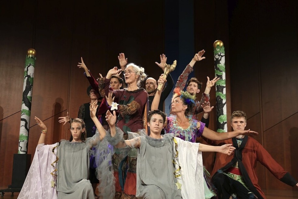 Im Theaterhaus Tempus fugit ist das Stck "Das Zauberholz" in Gebrdensprache zu sehen - Badische Zeitung TICKET