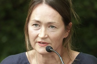 Katerina Poladjan liest aus ihrem Roman &#8222;Hier sind Lwen&#8220; in der Galerie des Kommunalen Kino