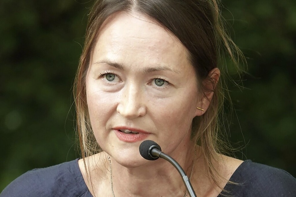 Katerina Poladjan liest aus ihrem Roman &#8222;Hier sind Lwen&#8220; in der Galerie des Kommunalen Kino - Badische Zeitung TICKET