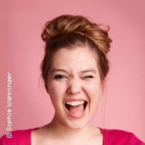 Fee Brembeck - Erkl�r’s mir, als w�re ich eine Frau - BERGNEUSTADT - 23.04.2026 20:00