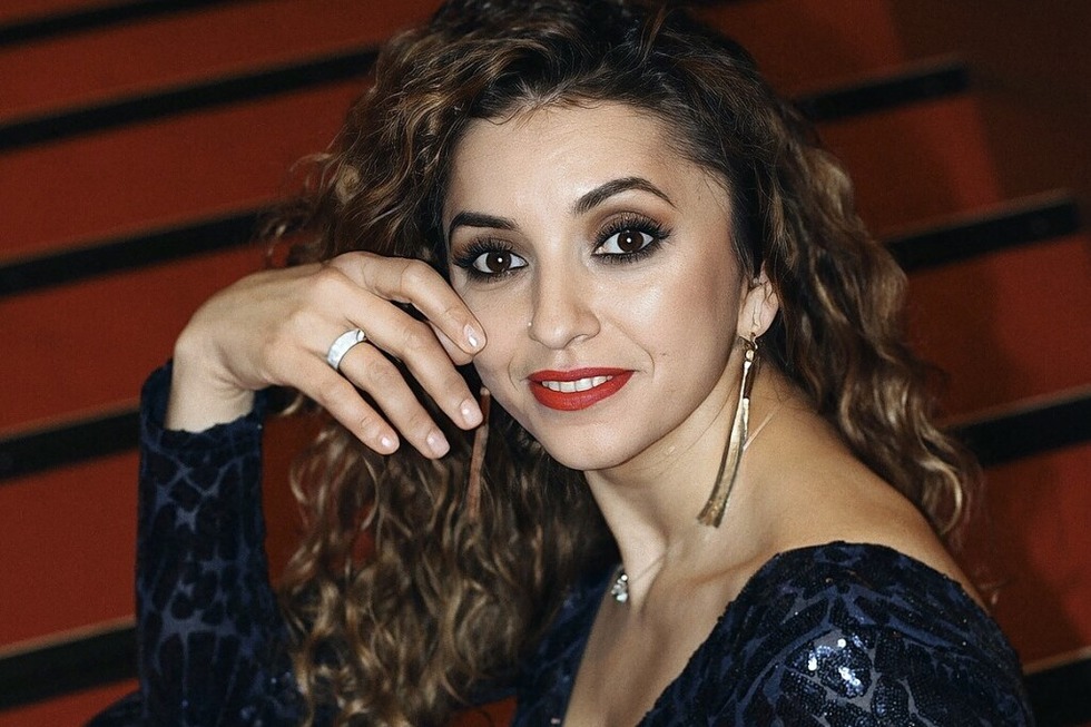 Mezzosopranistin Elina Danielian-Mykheieva singt beim Benefizkonzert fr ukrainische Kriegswaisen im Lahrer Pflugsaal - Badische Zeitung TICKET