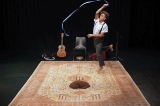 Das Theater Instrumental bringt das Kinderstck &#8222;Die Schwalbe Sinh und der Gestreifte Kater&#8220; im E-Werk Freiburg zur Auffhrung