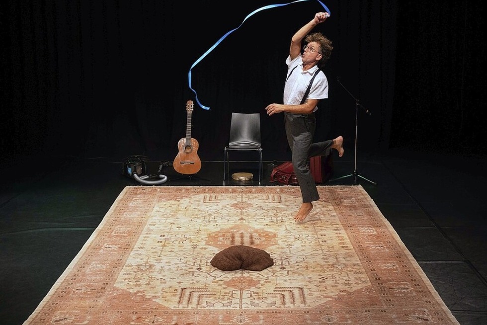 Das Theater Instrumental bringt das Kinderstck &#8222;Die Schwalbe Sinh und der Gestreifte Kater&#8220; im E-Werk Freiburg zur Auffhrung - Badische Zeitung TICKET