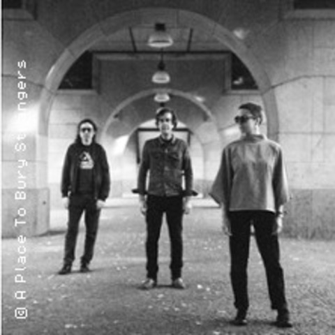 A Place To Bury Strangers, Kontravoid - Rare And Deadly Tour - HAMBURG - 07.04.2026 19:30
