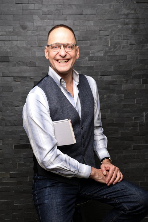 Jo im Schloss: Das Leise im Lauten - Premiere der neuen Lesung von Jo van Nelsen zum 125. Geburtstag von Marie-Luise Kaschnitz - Frankfurt am Main - 21.04.2026 19:30