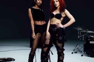 NOVA TWINS - Parasites & Butterflies