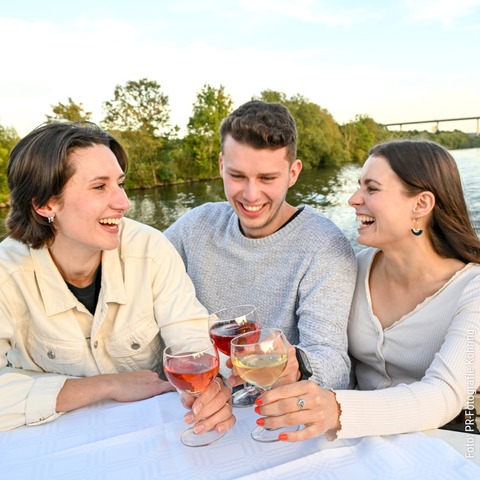 Weinprobe: edle Tropfen aus dem Ahrtal - Tageskreuzfahrten 2026 - Tasting - M�lheim an der Ruhr - 25.07.2026 15:00