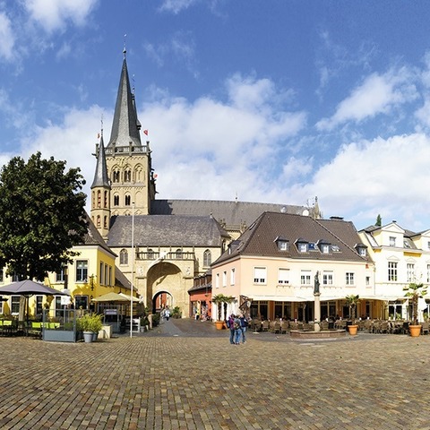 Xanten, wir kommen! Hinfahrt per Schiff / R�ckfahrt per Bus - Tageskreuzfahrten 2026 - Entdecken - M�lheim an der Ruhr - 12.09.2026 09:00