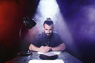 Am Freitag, 21. November, gastiert David Kebekus mit seinem neuen Programm "Sensible Inhalte" um 20 Uhr im Burghof Lrrach.