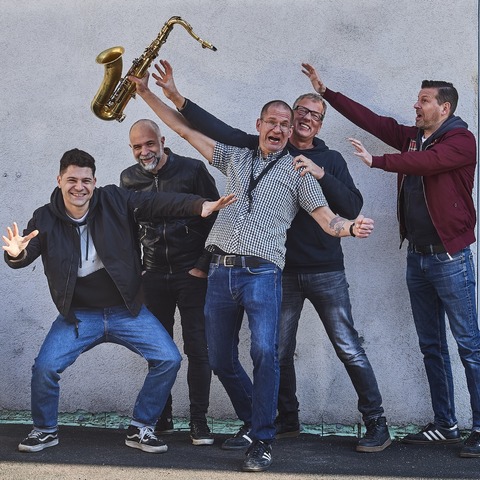 STAGE BOTTLES / REVOLTE TANZBEIN / THE SPARTANICS - Wiesbaden - 24.01.2026 19:30