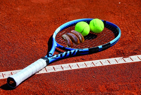 Extrawurst - Kom�die von Dietmar Jacobs und Moritz Netenjakob - Beckum - 11.01.2026 18:00