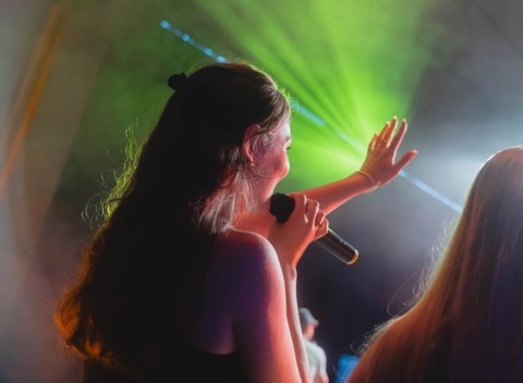 ON STAGE Sommerkonzert - Gesang und Musicalschule Jessica Eckhoff - Uhingen - 05.07.2026 18:30