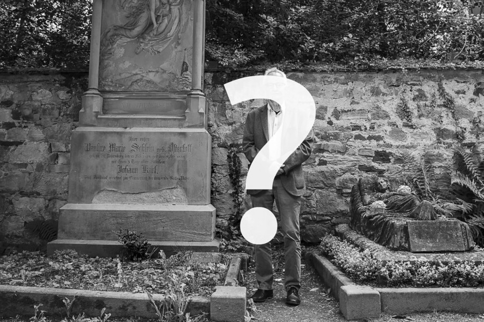 In der Meckelhalle im Sparkassen-Finanz-Zentrum Freiburg ist die Ausstellung &#8222;Von Vorfahren und Nachfolgern&#8220; zu sehen - Badische Zeitung TICKET