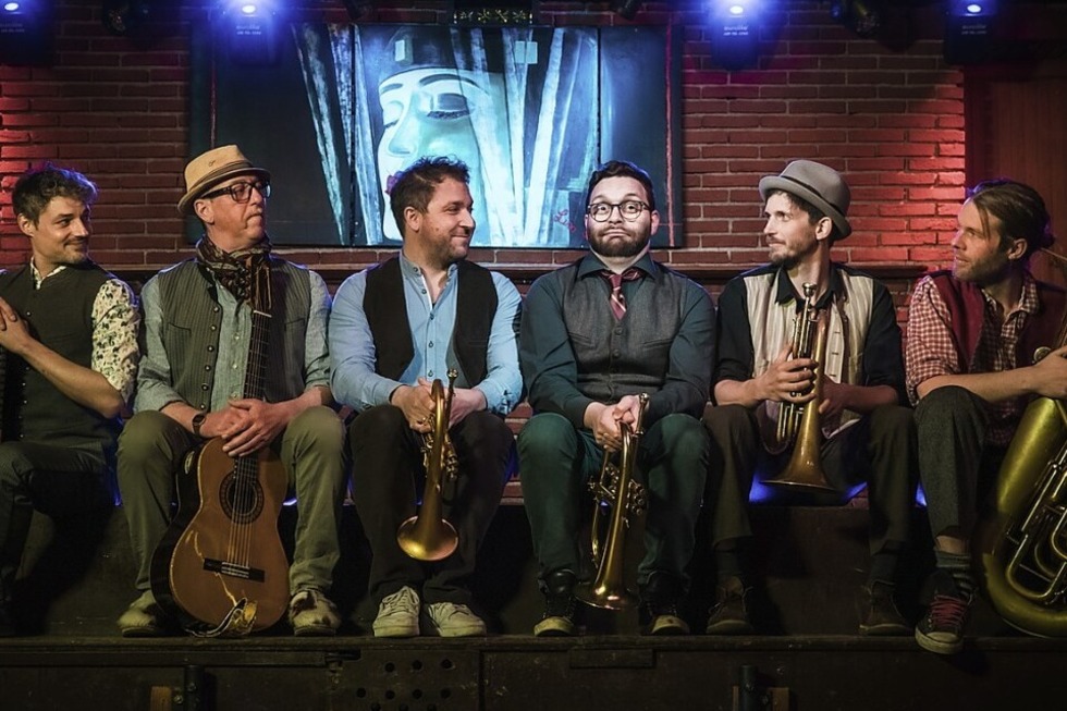 Die Kapelle So&So kommt auf ihrer Trompetuum-Mobile-Tour in die Offenburger Reithalle - Badische Zeitung TICKET