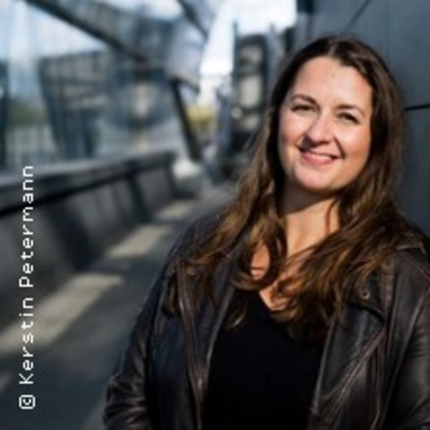 Seitenweise: Romy F�lck ...liest aus ihrem neuen Thriller "F�nf Fremde" - PINNEBERG - 05.03.2026 19:00