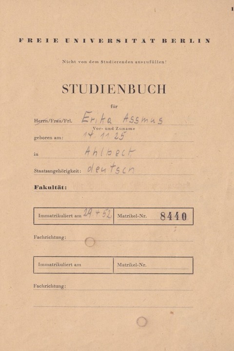 biographische Lesung: Uns wirft nichts mehr um - Seebad Bansin - 20.01.2026 17:00