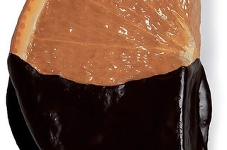 Renate von Heimburg bietet eine Fhrung an durch die Ausstelllung "fruchtig!" in der Stdtischen Galerie Offenburg