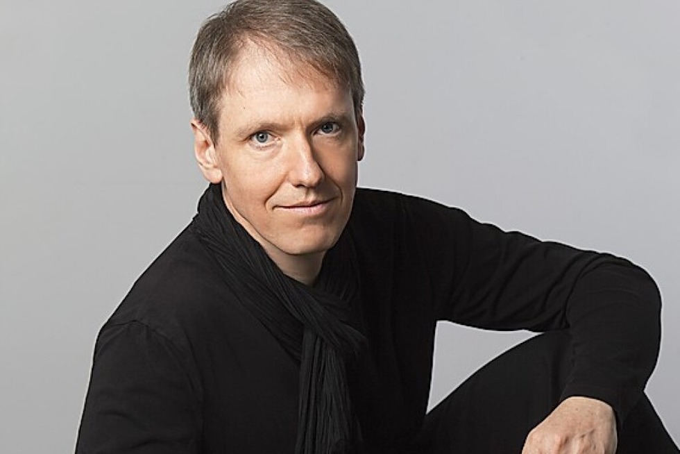 Unter dem Titel &#8222;Kontraste&#8220; prsentiert Johannes Monno Gitarrenmusik in der Freiburger Pauluskirche - Badische Zeitung TICKET