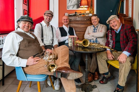 LES PASTIS - Ein musikalischer Kurztrip mit internationalen Hits der 50er und 60er Jahre - Httlingen - 25.04.2026 19:30