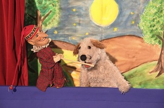 Kasperle und W�rstchen im Hotzenwald ist ein Puppentheater, das im Haus der Jugend gespielt wird