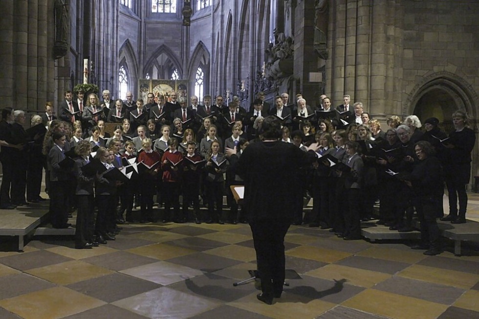 Zu Festlicher Chormusik zum Advent laden die Chre der Freiburger Dommusik ins Freiburger Mnster - Badische Zeitung TICKET