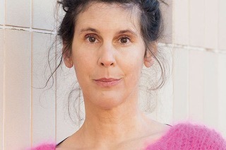 Daniela Dr�scher - Junge Frau mit Katze