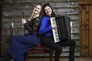 Das Duo Kesja spielt in Teningen ein Adventskonzert mit Klarinette und Akkordeon