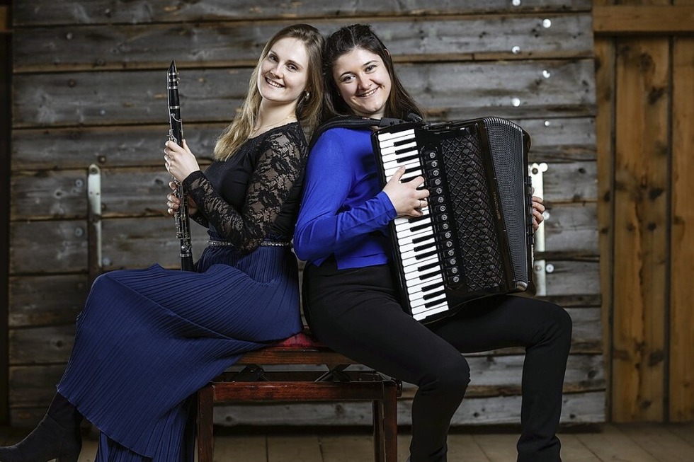 Das Duo Kesja spielt in Teningen ein Adventskonzert mit Klarinette und Akkordeon - Badische Zeitung TICKET
