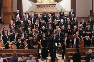 Der Kammerchor Emmendingen gibt in der Kirche im ZfP ein Weihnachtskonzert zum Zuhren und Mitsingen