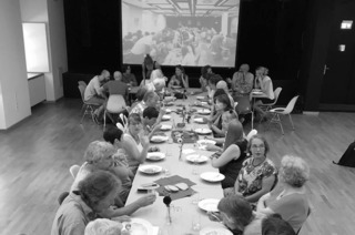 Lange Tafel - Saisonauftakt bei Suppe und Brot