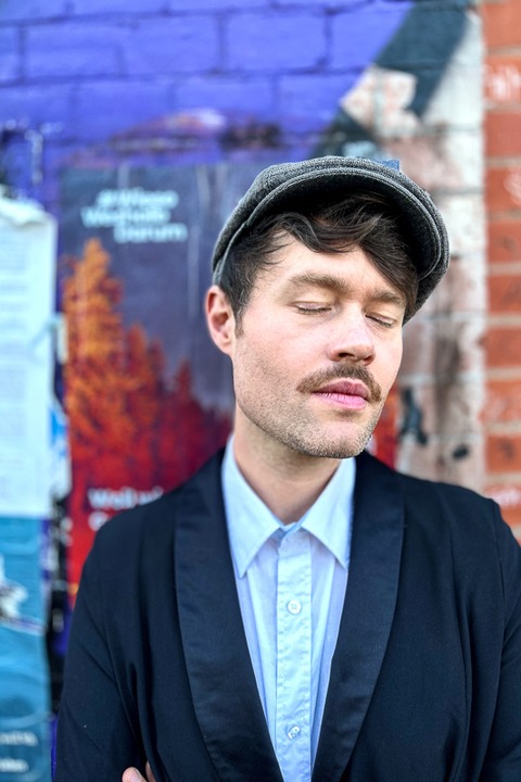 Dennis Wenzel - Ein etwas anderer Chansonabend - So�n Zirkus?! - Hofgeismar - 25.01.2026 16:00