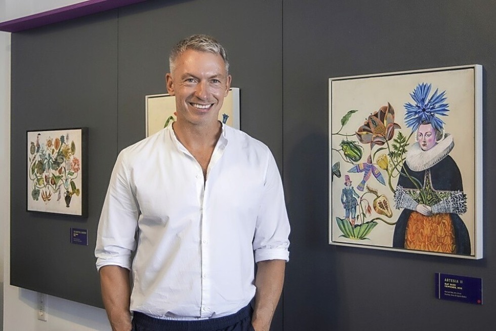 Bei der Gengenbacher Adventsfenster�ffnung ist der K�nstler des Adventskalenders Olaf Hajek anwesend und signiert - Badische Zeitung TICKET