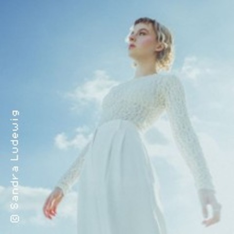 Stina Holmquist - Karlsruhe - 09.10.2026 20:30