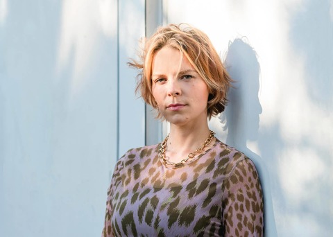 Oliwia H�lterlein: Wir T�chter - Freiburger Andruck, Moderation: Hanna Hovtvian - Freiburg - 11.03.2026 19:30