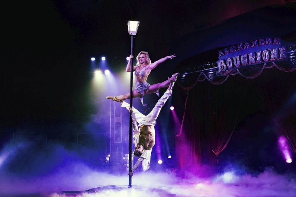 Der L�rracher Weihnachtscircus ist noch bis zum 6. Januar auf dem Festplatz im Gr�tt zu sehen - Badische Zeitung TICKET