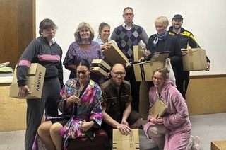 Das Theaterst�ck der Breitnauer Bauernb�hne „Jeder tr�gt (s)ein P�ckle“ wird aufgef�hrt