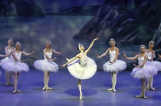 Das Royal Classic Ballet gastiert mit "Schwanensee" in der Oberrheinhalle Offenburg