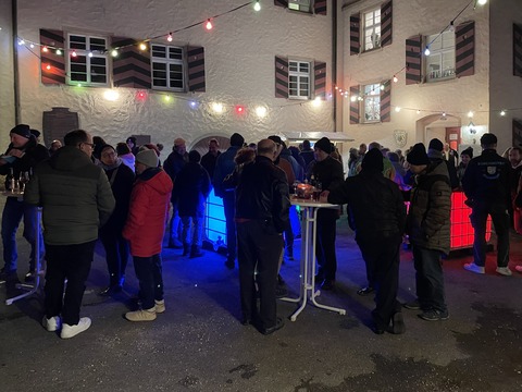 Z�mmekumme am Schloss mit Fotor�ckblick - Ehrenkirchen - 30.01.2026 17:00