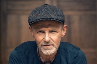 Jo Nesb� liest aus seinem neuen Krimi Minnesota in der Waldorfschule Offenburg