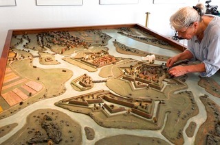 Kehl der gro�e Rundgang - Besichtigung des Festungsmodells