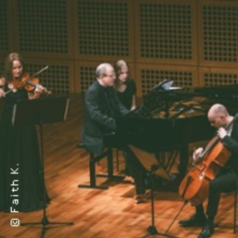 Der Vogel hat kein Recht, so zu singen, wie er singt. - D�SSELDORF - 24.02.2026 19:30