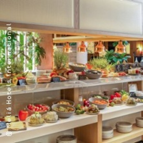 Oster Brunch Buffet mit Live Musik | INNSiDE by Meli� Berlin Mitte - BERLIN - 05.04.2026 11:30
