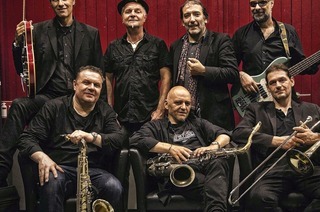 Die Band Blossbluez tritt im Theater am Kastelberg in Waldkirch-Kollnau auf