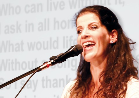 Frau H�pker bittet zum Gesang - Das Mitsingkonzert - M�lheim an der Ruhr - 09.10.2026 20:00