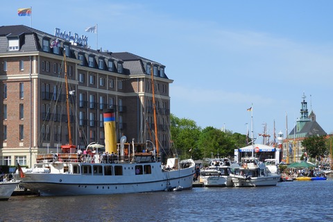 Rundfahrt durch den Emder Hafen, beim Matjesfest - Emden - 30.05.2026 13:45