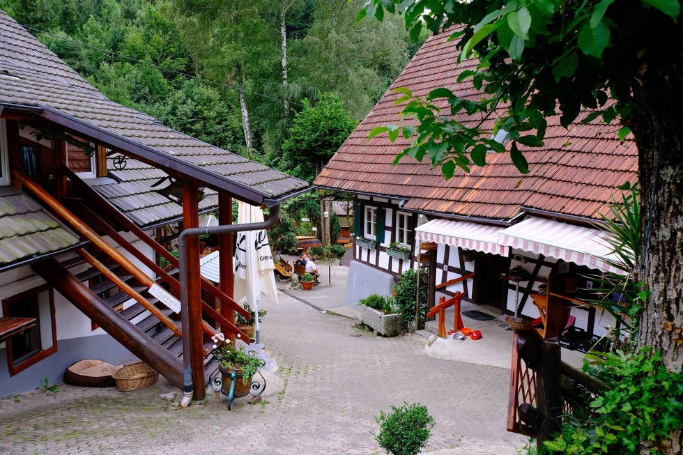 Lebenshof Mut im Bauch - Ottenh�fen im Schwarzwald