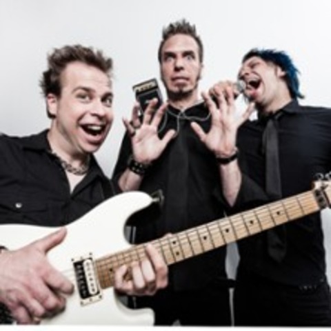 Tripod - Best of Tanz in den Mai - SCHWERIN - 30.04.2026 19:00